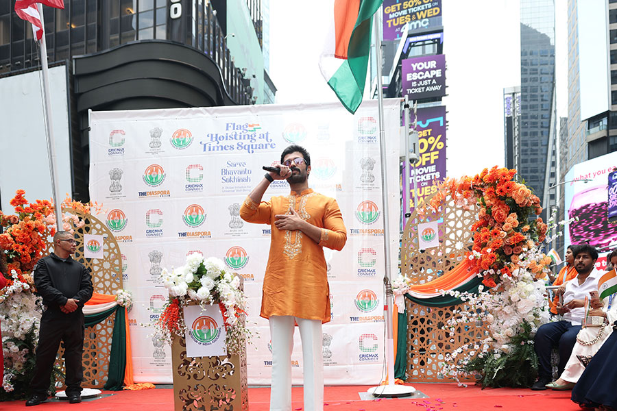 Flag Hoisting At Times Square